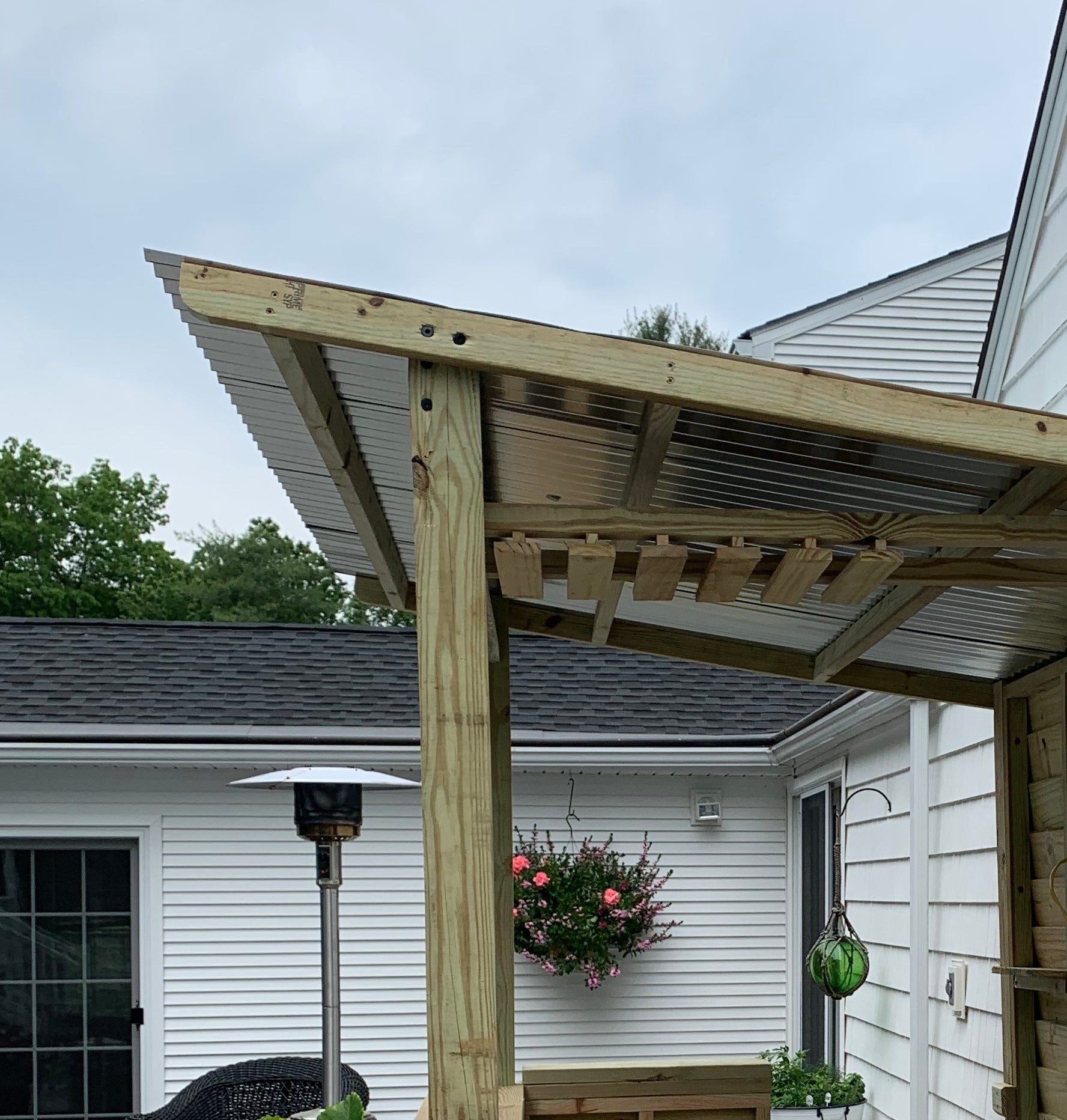 Wine glass rack detail photo 3