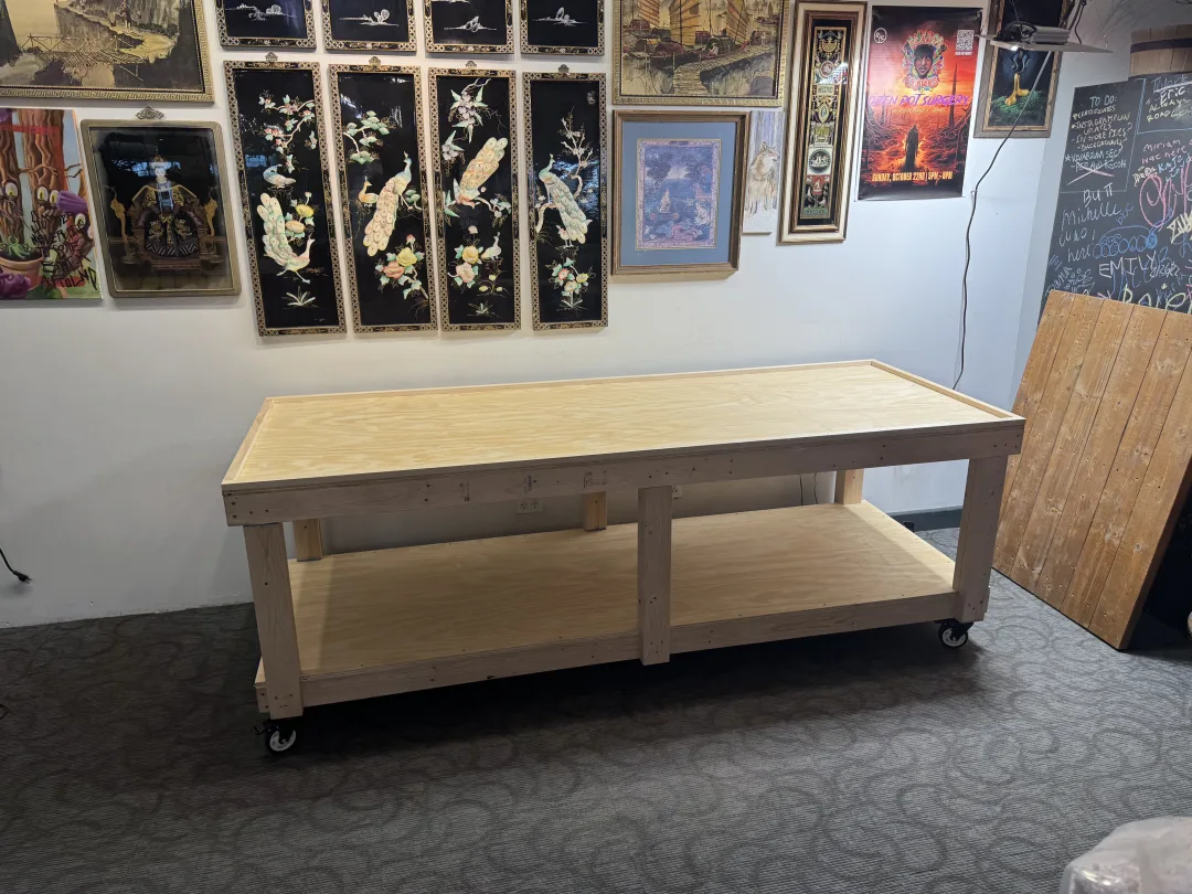 Midsize 8 x 3 Workbench detail photo 2